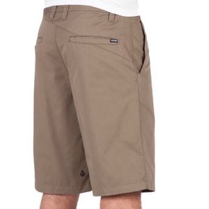 Men’s Volcom Fickin Chino Tan Shorts Size 30